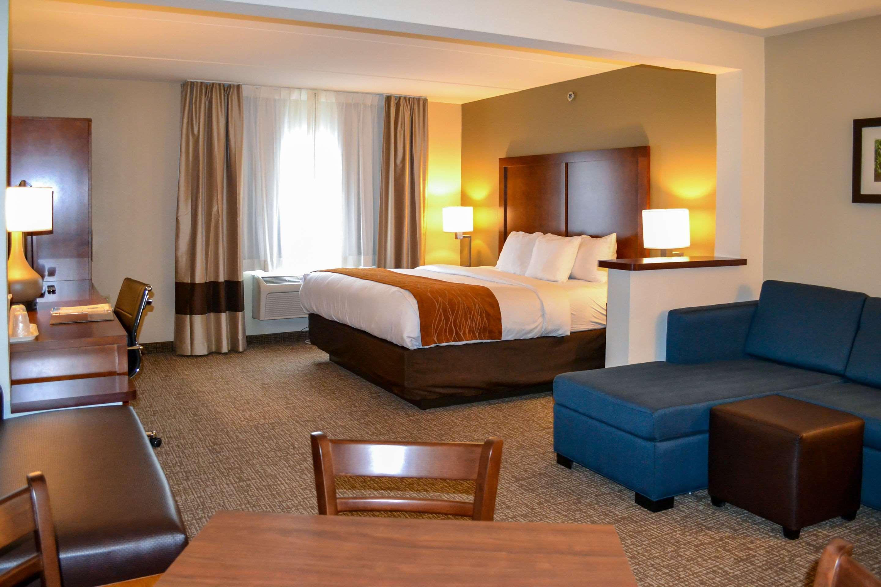 Comfort Inn & Suites Wilkes Barre - Arena Wilkes-Barre Exterior foto
