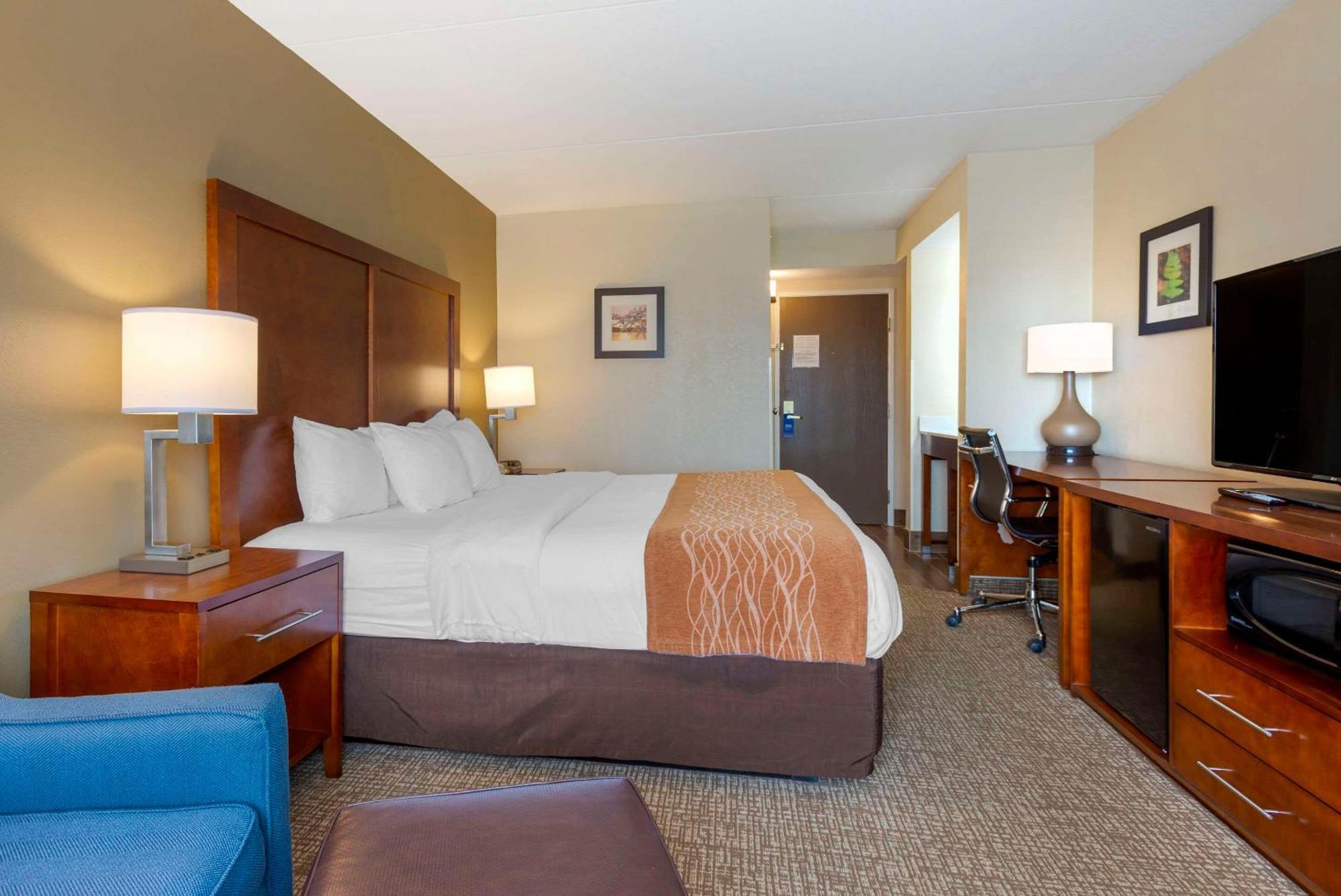 Comfort Inn & Suites Wilkes Barre - Arena Wilkes-Barre Exterior foto